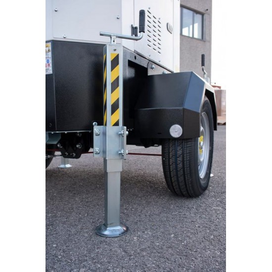 ITALTOWER LIGHTING TOWER WITH POWER GENERATOR & HYDRAULIC LIFTING SYSTEM MANTIS EVO UP TO 7M ILLUMINATED AREA 7000 SQM - Kapountalis
