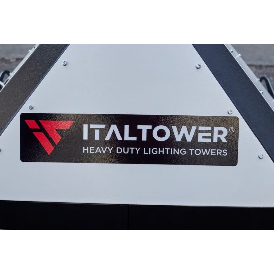 ITALTOWER LIGHTING TOWER WITH MANUAL LIFTING SYSTEM STREET PLUG-IN UP TO 5.5M - ILLUMATED AREA UP TO 4700 SQM - Kapountalis