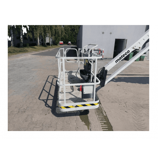 Telescopic Self-Propelled Boom Lift Diesel JLG 1350SJP up to 43.2m - 230kg (MOD 2014) | Available for rental - Kapountalis