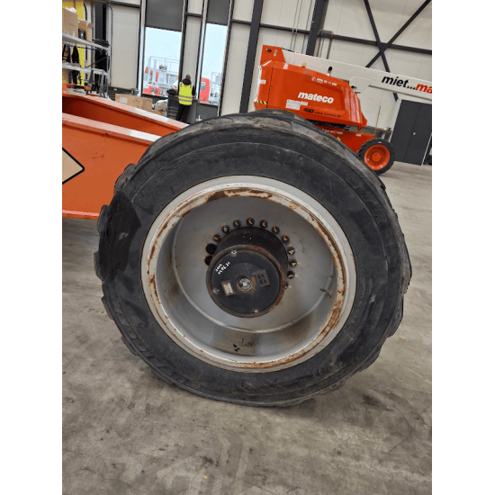 Telescopic Self-Propelled Boom Lift Diesel JLG 1850SJ up to 58.56m - 454kg | Available for rental Telescopic Self-Propelled Boom Lift Diesel JLG 1850SJ up to 58.56m - 454kg | Available for rental - Kapountalis
