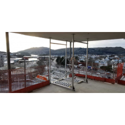 Liftroller floor - Platform for rolling materials and equipment from balcony or platform