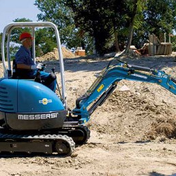 Messersì M22U | Mini Tracked Excavator | Digging depth 2.51 m