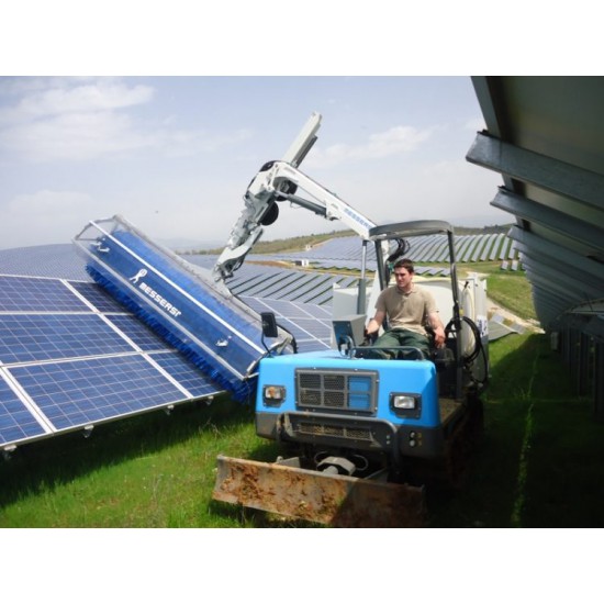 Messersì Roboklin 35 | Photovoltaic Panel Cleaning Machine Messersì Roboklin 35 | Photovoltaic Panel Cleaning Machine - Kapountalis