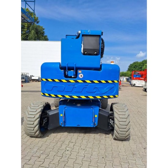 USED ARTICULATED BOOM LIFTS NIFTYLIFT HR28 HYBRID 4X4 (2017) 28M 280kg - Kapountalis