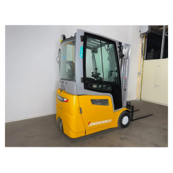  JUNGHEINRICH USED ELECTRIC FORKLIFT EFG213 1.300kg(2017) Triplex BH 205cm 3.Valve 