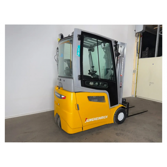JUNGHEINRICH ΜΕΤΑΧΕΙΡΙΣΜΕΝΟ ΗΛΕΚΤΡΙΚΟ ΚΛΑΡΚ EFG213 1.300kg (2017) Triplex BH 205cm 3.Valve - Kapountalis
