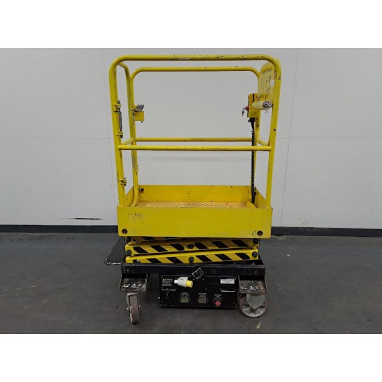 BOSS X3 USED SCISSOR WORKING PLATFORMS YOUNGMAN - 4.55M 240KG (2010) - Kapountalis