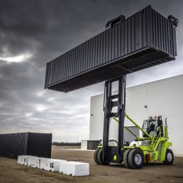  UPLIFTING Container Handlers Model TUP 5-EC UPLIFTING ΓΙΑ ΑΔΕΙΑ CONTAINERS 10 ΤΟΝΩΝ