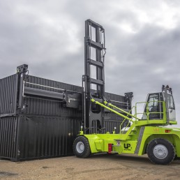  UPLIFTING Container Handlers Model TUP 6-EC UPLIFTING ΓΙΑ ΑΔΕΙΑ CONTAINERS 10 ΤΟΝΩΝ