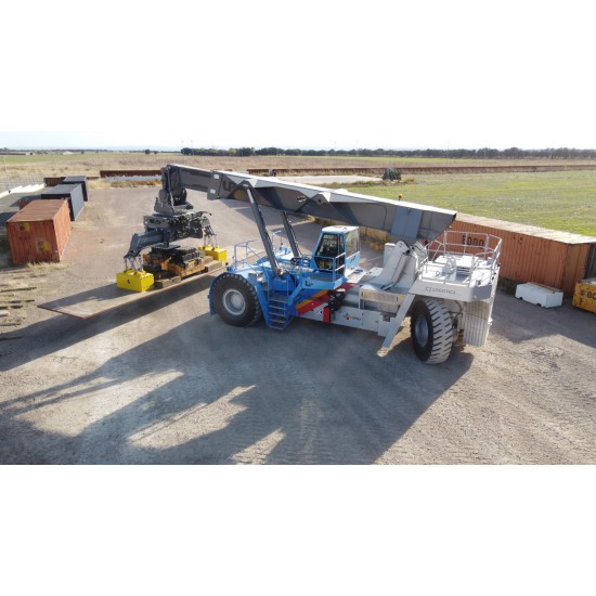 Reach stacker Model RSUP-100-75-SHR specially designed for handling slabs from the rolling mill up to 110 ton! Reach stacker Model RSUP-100-75-SHR specially designed for handling slabs from the rolling mill up to 110 ton! - Kapountalis