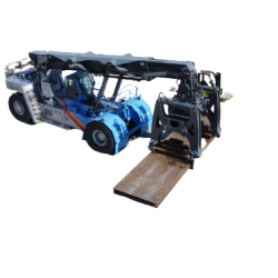 Reach stacker Model RSUP-100-75-SHR specially designed for handling slabs from the rolling mill up to 110 ton! Reach stacker Model RSUP-100-75-SHR specially designed for handling slabs from the rolling mill up to 110 ton!