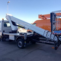 CTE B-LIFT 27 TRUCK WORKING PLATFORM ON IVECO DAILY (2018) 