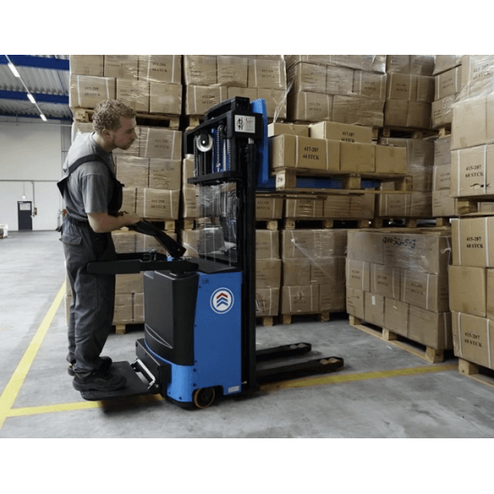 ELECTRIC Pedestrian stacker E-15FH 1500KG 3400MM UP TO 4600MM ELECTRIC Pedestrian stacker E-15FH 1500KG 3400MM UP TO 4600MM - Kapountalis