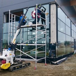 Ερπυστριοφόρο Aνυψωτικό Tζαμιών all terrain 900kg,4500mm ανύψωση